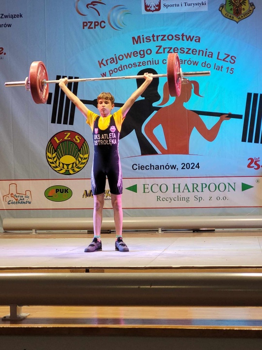 Mistrzostwa Polski Krajowego Zrzeszenia Ludowych Zespołów Sportowych w podnoszeniu ciężarów - zdjęcie #11 - eOstroleka.pl