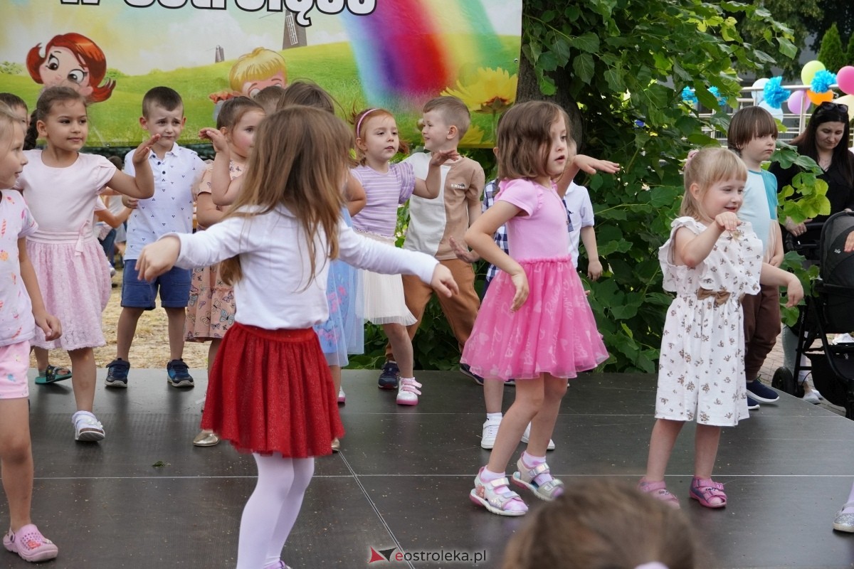 Festyn z okazji Dnia rodziny w Przedszkolu Miejskim nr 7 [05.06.2024] - zdjęcie #62 - eOstroleka.pl