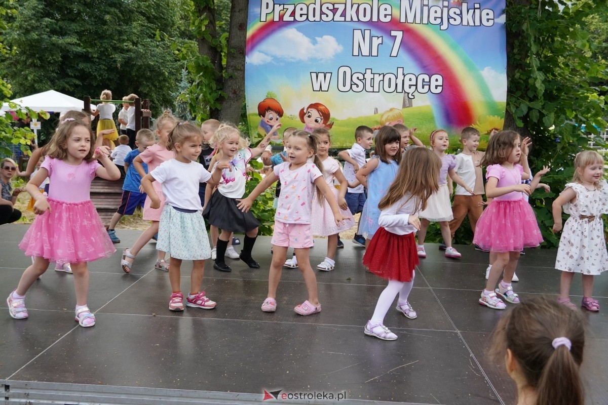 Festyn z okazji Dnia rodziny w Przedszkolu Miejskim nr 7 [05.06.2024] - zdjęcie #61 - eOstroleka.pl