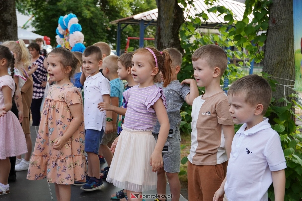 Festyn z okazji Dnia rodziny w Przedszkolu Miejskim nr 7 [05.06.2024] - zdjęcie #56 - eOstroleka.pl