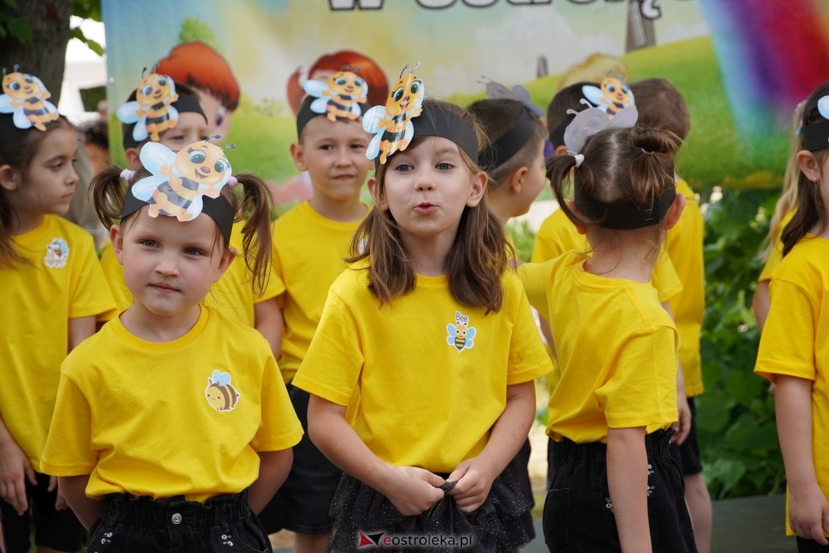 Festyn z okazji Dnia rodziny w Przedszkolu Miejskim nr 7 [05.06.2024] - zdjęcie #25 - eOstroleka.pl