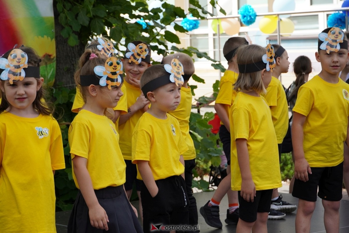 Festyn z okazji Dnia rodziny w Przedszkolu Miejskim nr 7 [05.06.2024] - zdjęcie #23 - eOstroleka.pl