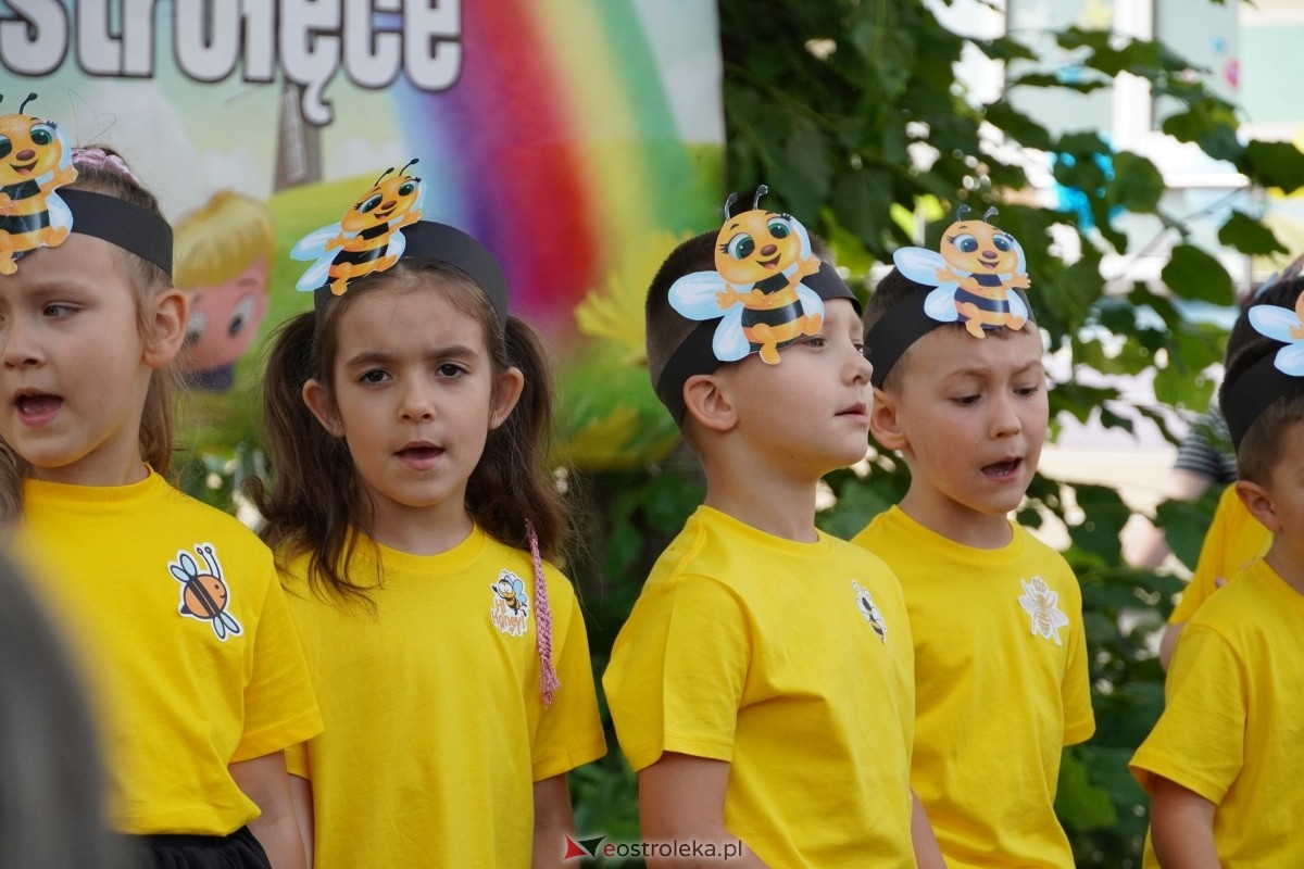 Festyn z okazji Dnia rodziny w Przedszkolu Miejskim nr 7 [05.06.2024] - zdjęcie #20 - eOstroleka.pl
