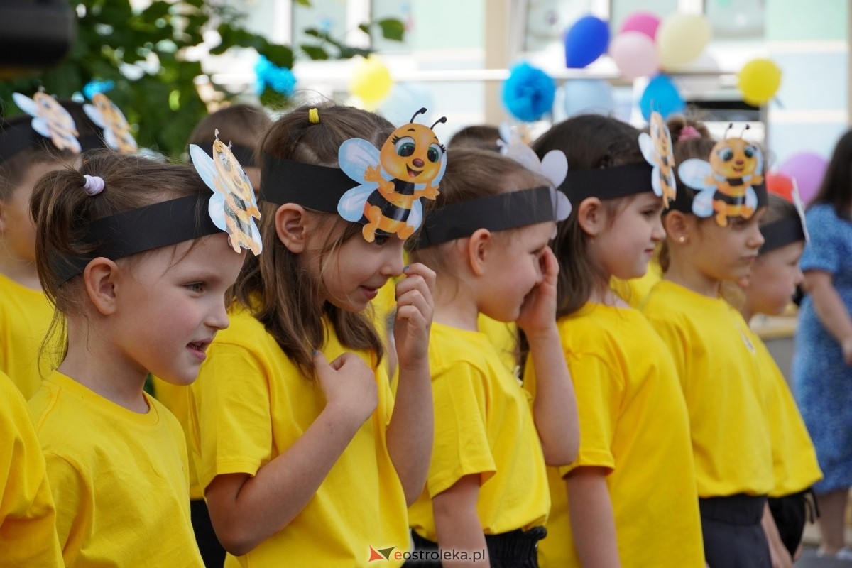 Festyn z okazji Dnia rodziny w Przedszkolu Miejskim nr 7 [05.06.2024] - zdjęcie #17 - eOstroleka.pl