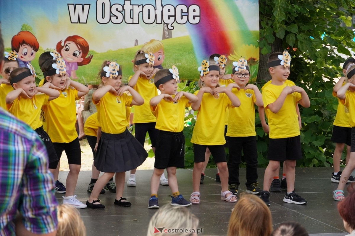 Festyn z okazji Dnia rodziny w Przedszkolu Miejskim nr 7 [05.06.2024] - zdjęcie #15 - eOstroleka.pl