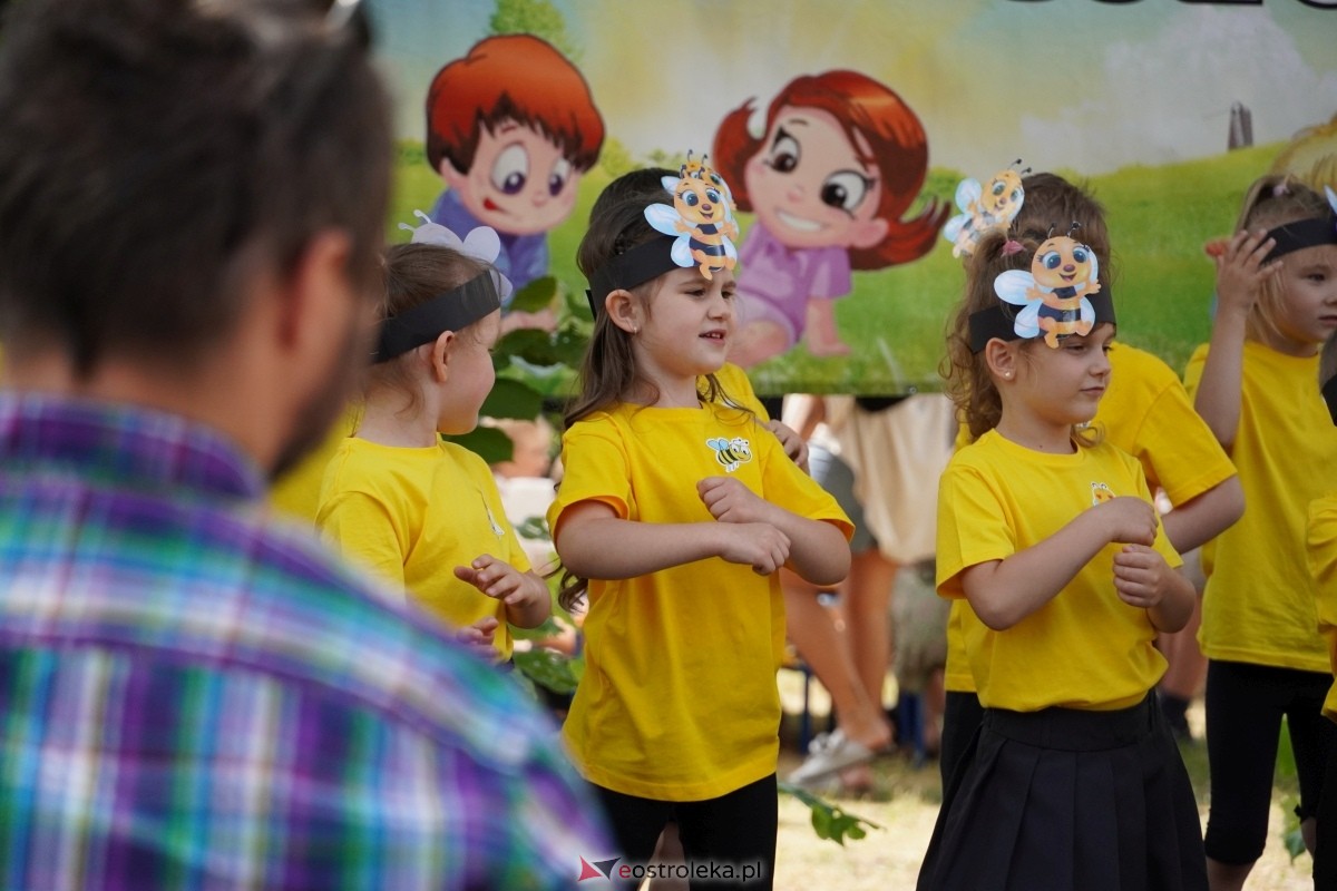Festyn z okazji Dnia rodziny w Przedszkolu Miejskim nr 7 [05.06.2024] - zdjęcie #13 - eOstroleka.pl