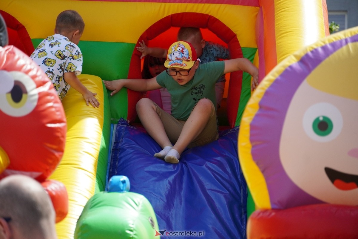 Festyn z okazji Dnia rodziny w Przedszkolu Miejskim nr 7 [05.06.2024] - zdjęcie #11 - eOstroleka.pl