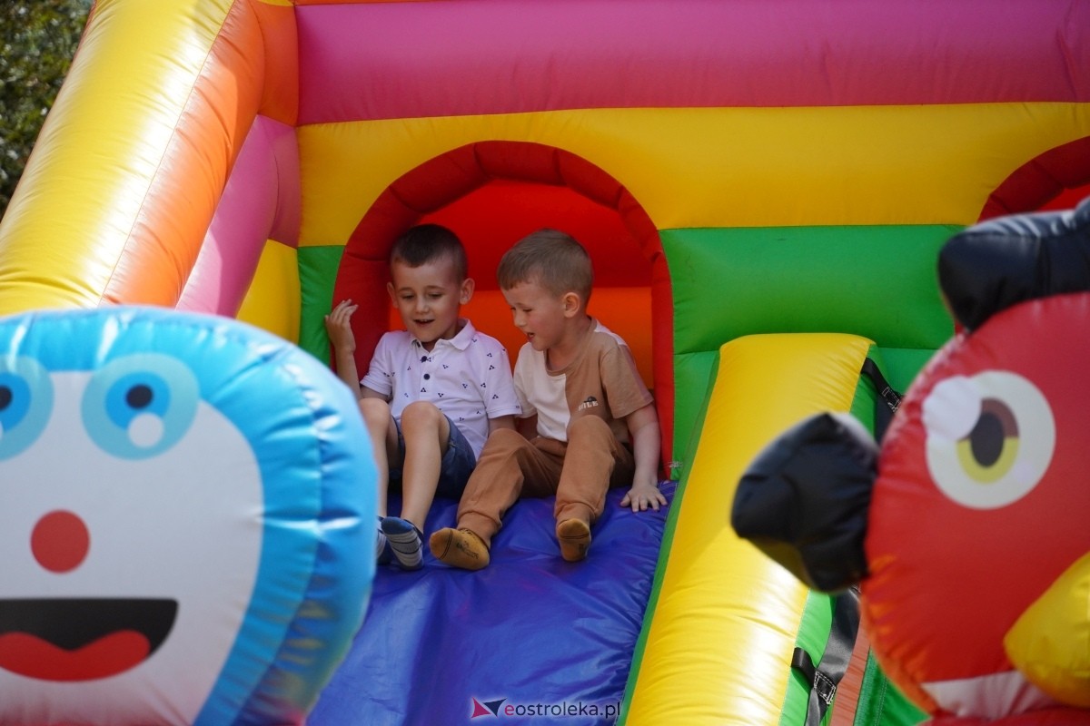 Festyn z okazji Dnia rodziny w Przedszkolu Miejskim nr 7 [05.06.2024] - zdjęcie #10 - eOstroleka.pl