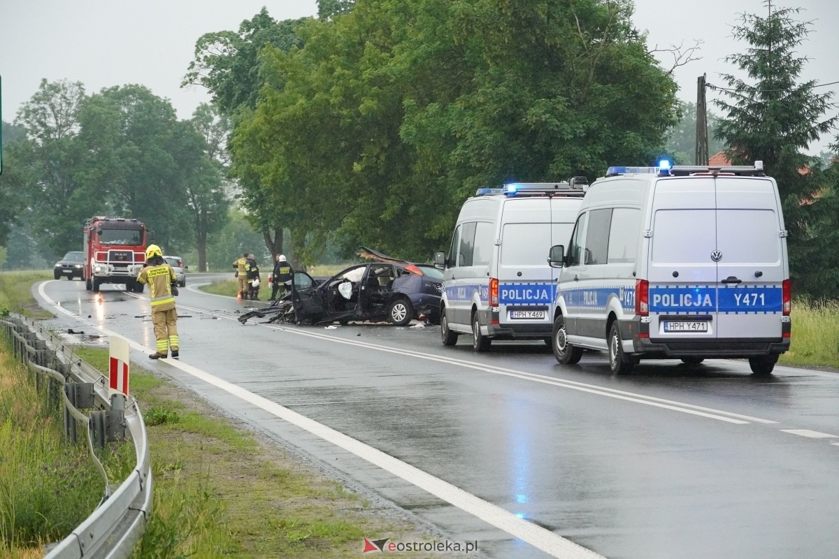 Śmiertelny wypadek w Kordowie na dk-61 [06.06.2024] - zdjęcie #14 - eOstroleka.pl