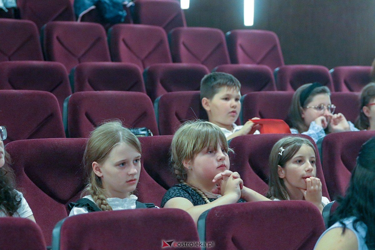 Spotkanie z Andrzejem Markiem Grabowskim [06.06.2024] - zdjęcie #3 - eOstroleka.pl