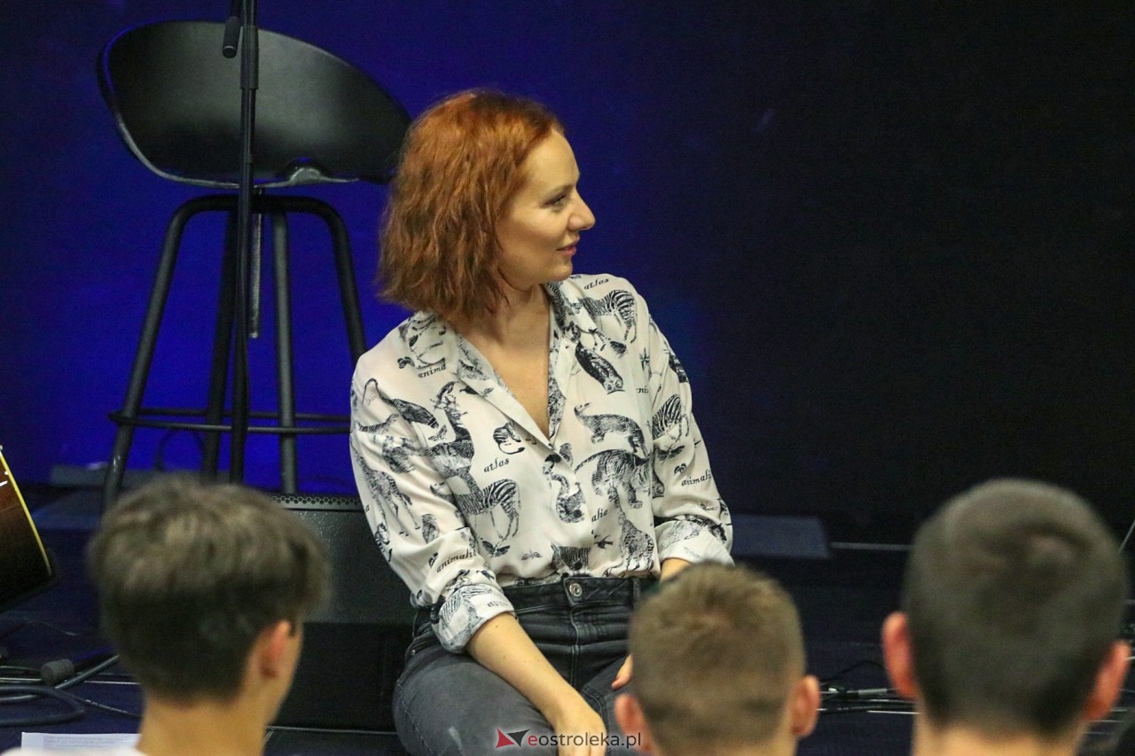 Ewelina Flinta w Ostrołęce - zajęcia wokalne [07.06.2024] - zdjęcie #4 - eOstroleka.pl