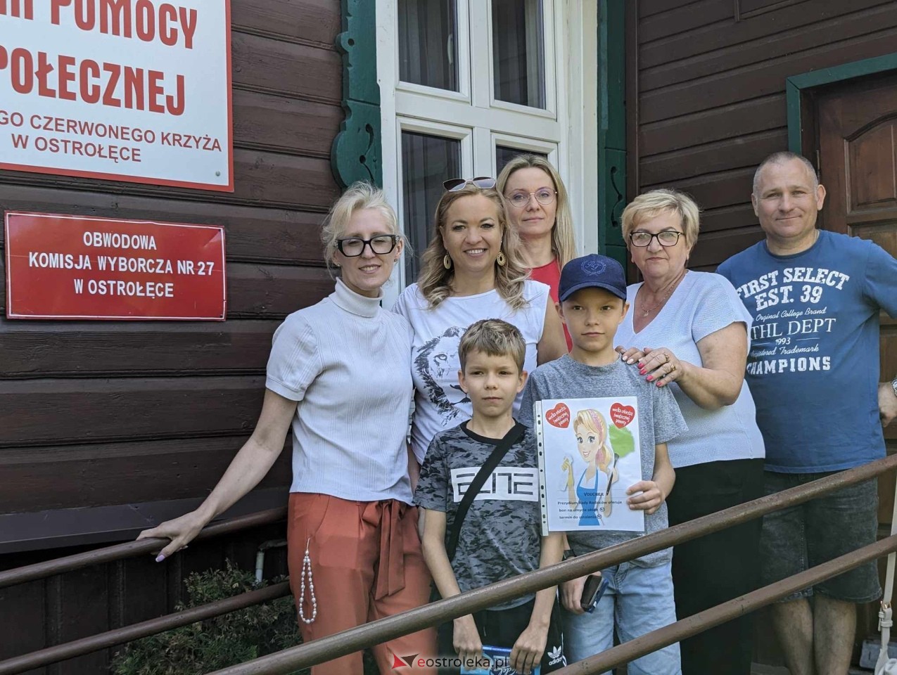 Wspólna alcka WOŚP i SP nr 5 w DPS PCK [08.06.2024] - zdjęcie #24 - eOstroleka.pl