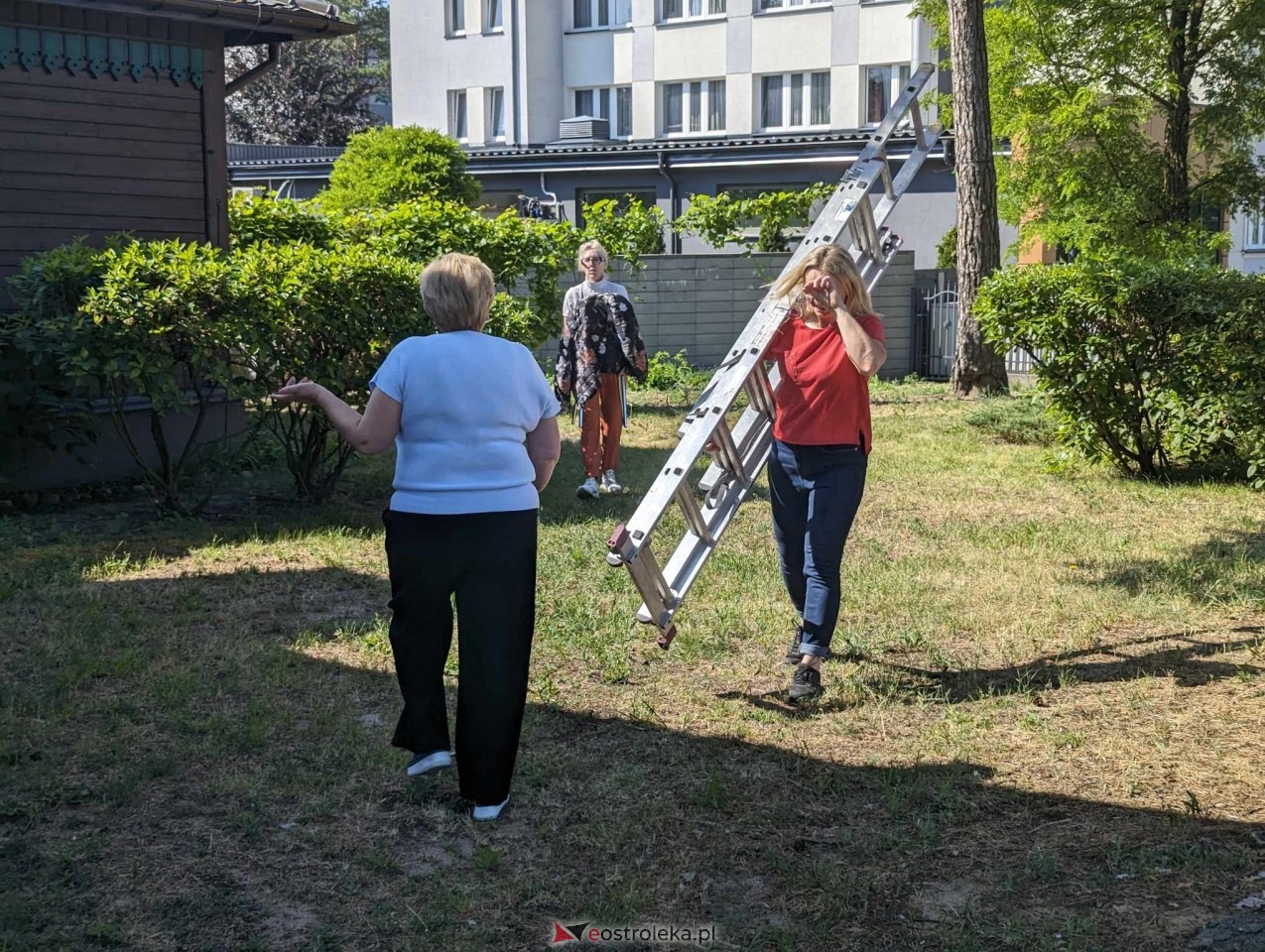 Wspólna alcka WOŚP i SP nr 5 w DPS PCK [08.06.2024] - zdjęcie #20 - eOstroleka.pl