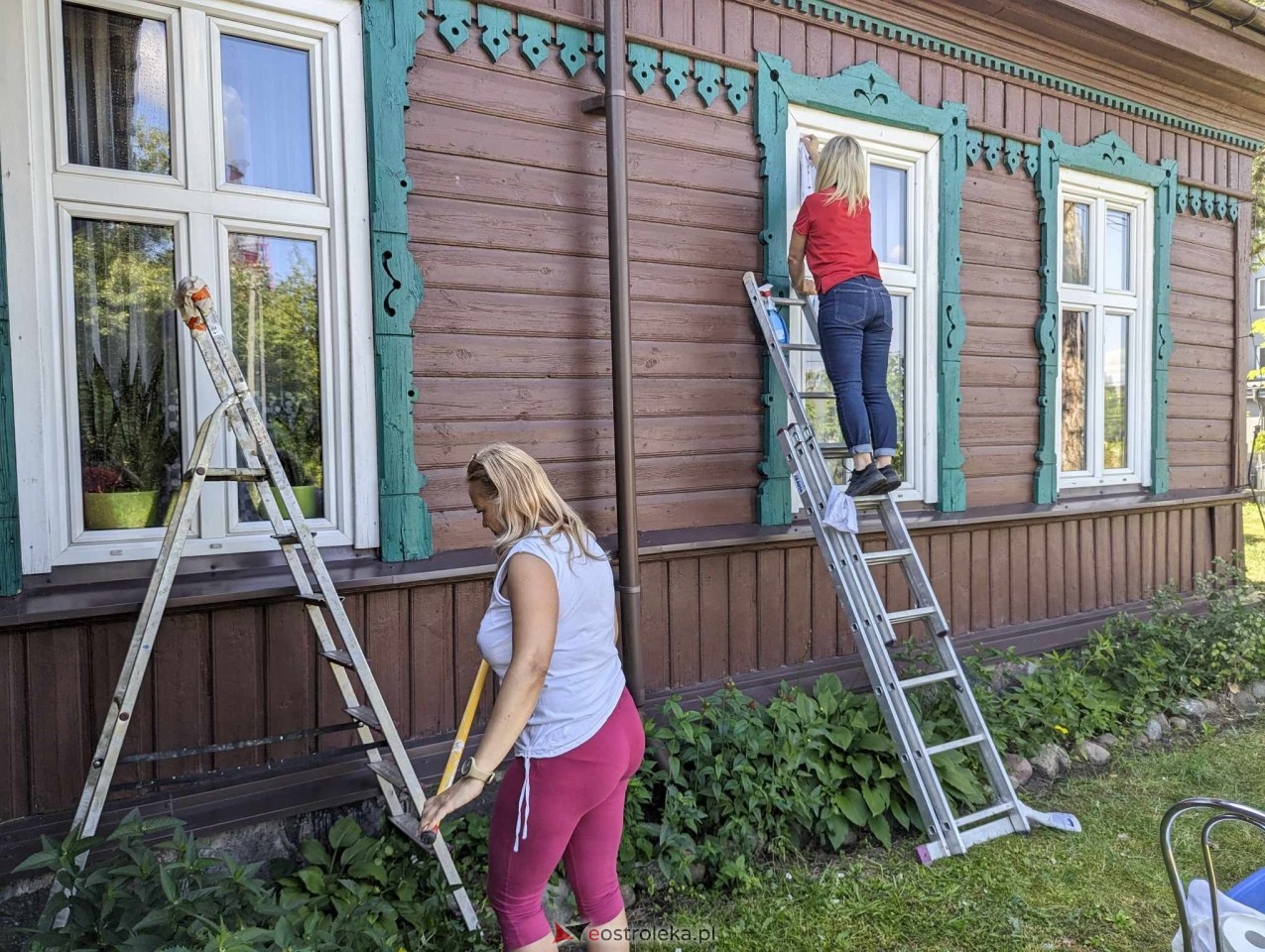 Wspólna alcka WOŚP i SP nr 5 w DPS PCK [08.06.2024] - zdjęcie #13 - eOstroleka.pl