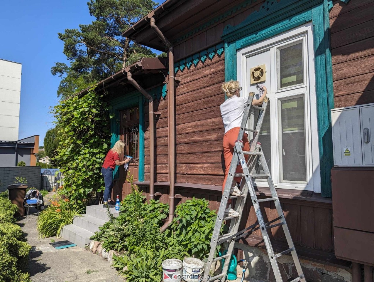 Wspólna alcka WOŚP i SP nr 5 w DPS PCK [08.06.2024] - zdjęcie #3 - eOstroleka.pl