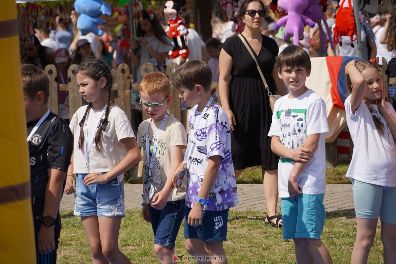 2. Diecezjalny Dzień Dziecka w Kurpiowskiej Krainie – na scenie Arka Noego [8.06.2024] - zdjęcie #163 - eOstroleka.pl