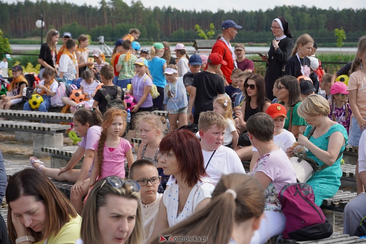 2. Diecezjalny Dzień Dziecka w Kurpiowskiej Krainie – na scenie Arka Noego [8.06.2024] - zdjęcie #145 - eOstroleka.pl