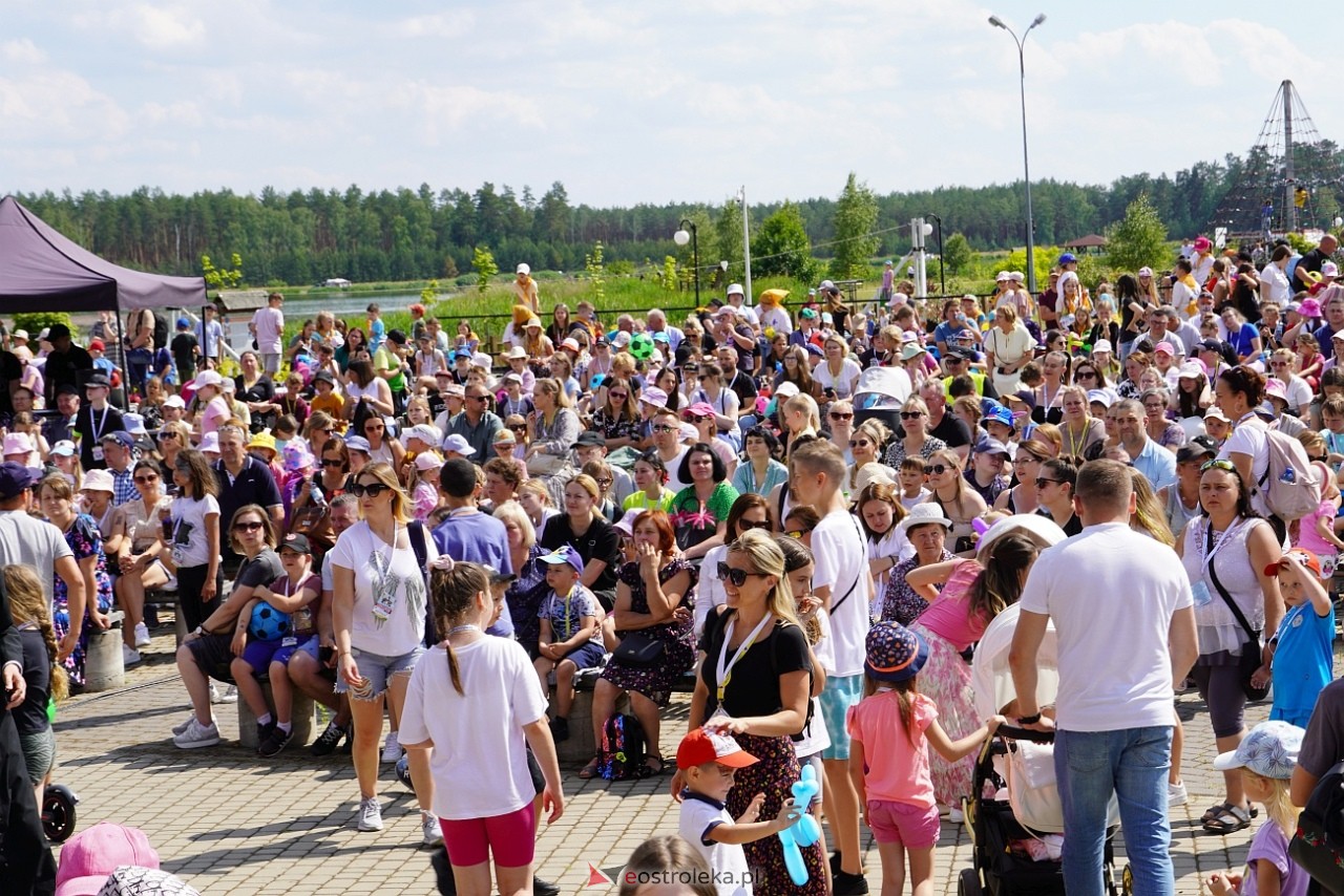 2. Diecezjalny Dzień Dziecka w Kurpiowskiej Krainie – na scenie Arka Noego [8.06.2024] - zdjęcie #62 - eOstroleka.pl