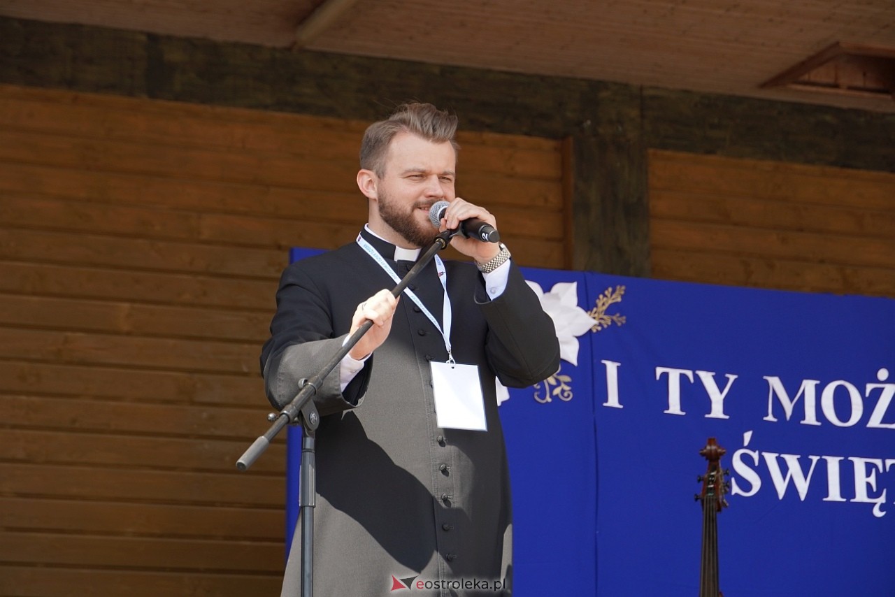 2. Diecezjalny Dzień Dziecka w Kurpiowskiej Krainie – na scenie Arka Noego [8.06.2024] - zdjęcie #56 - eOstroleka.pl