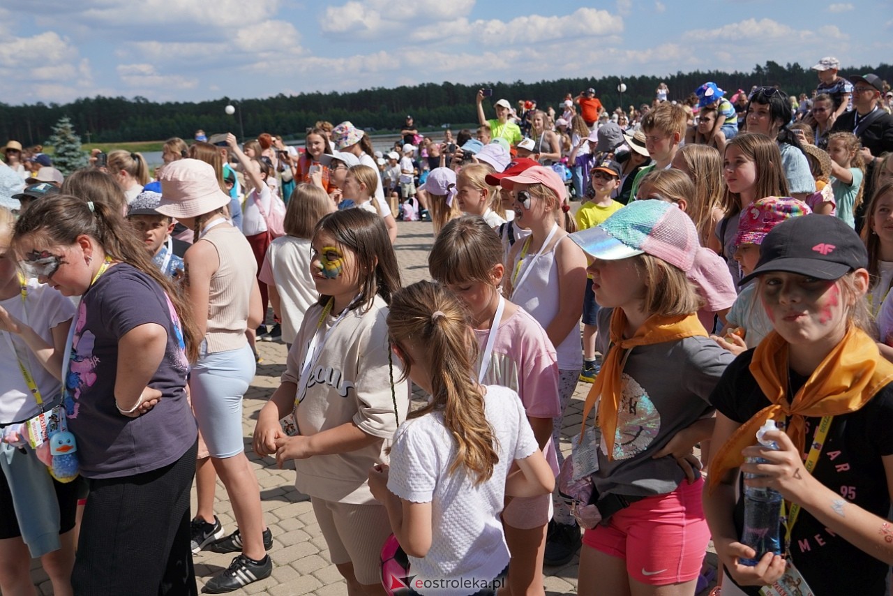 2. Diecezjalny Dzień Dziecka w Kurpiowskiej Krainie – na scenie Arka Noego [8.06.2024] - zdjęcie #61 - eOstroleka.pl