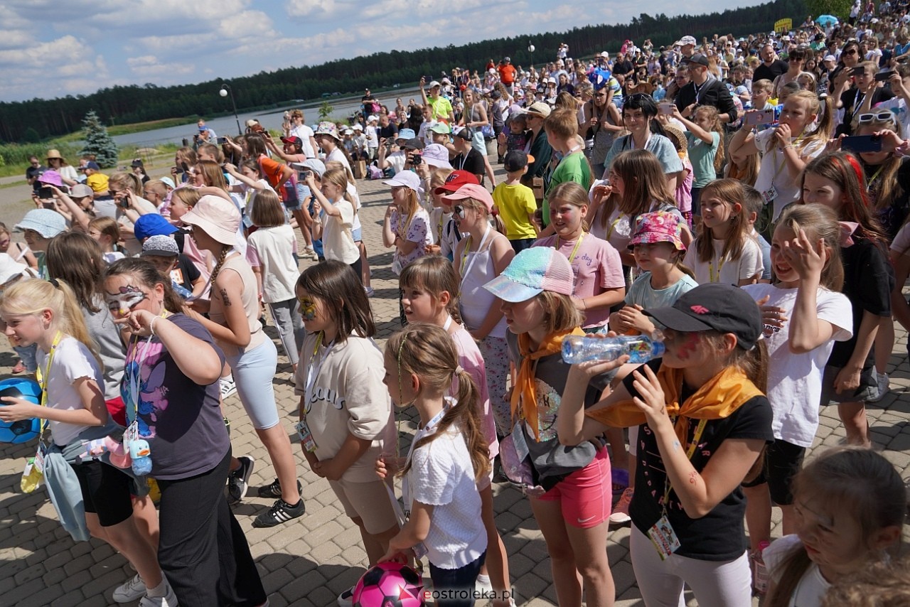 2. Diecezjalny Dzień Dziecka w Kurpiowskiej Krainie – na scenie Arka Noego [8.06.2024] - zdjęcie #57 - eOstroleka.pl