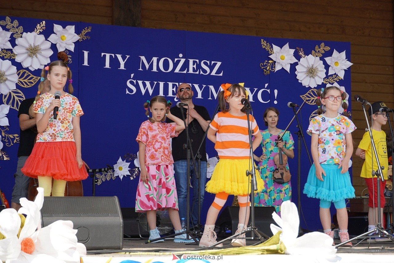 2. Diecezjalny Dzień Dziecka w Kurpiowskiej Krainie – na scenie Arka Noego [8.06.2024] - zdjęcie #38 - eOstroleka.pl