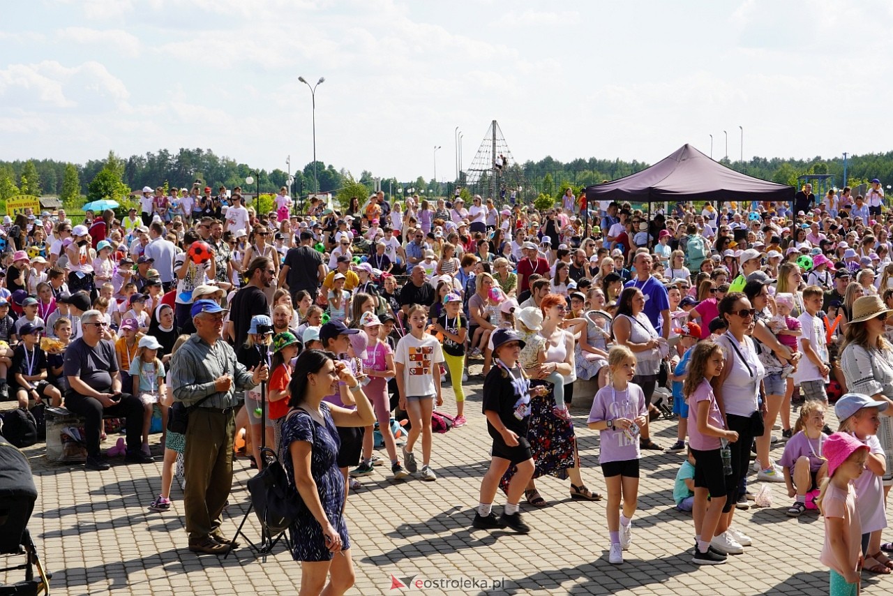 2. Diecezjalny Dzień Dziecka w Kurpiowskiej Krainie – na scenie Arka Noego [8.06.2024] - zdjęcie #35 - eOstroleka.pl