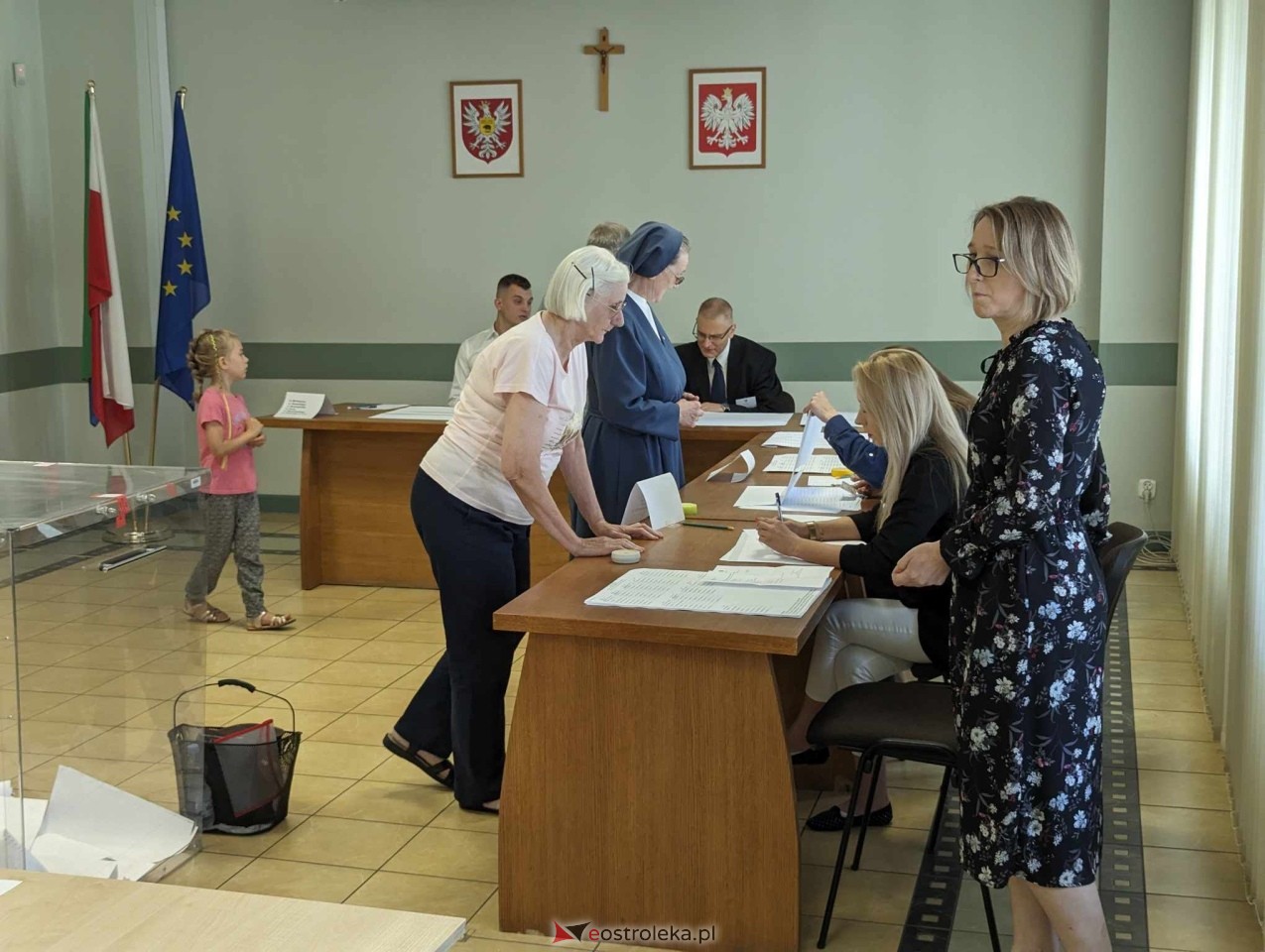 Wybory do Parlamentu Europejskiego w Ostrołęce [09.06.2024] - zdjęcie #20 - eOstroleka.pl