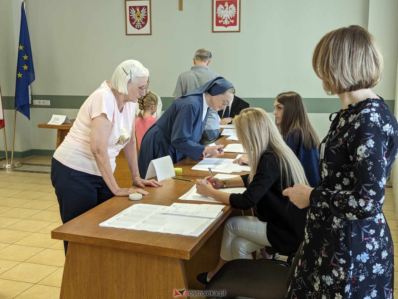 Wybory do Parlamentu Europejskiego w Ostrołęce [09.06.2024] - zdjęcie #11 - eOstroleka.pl