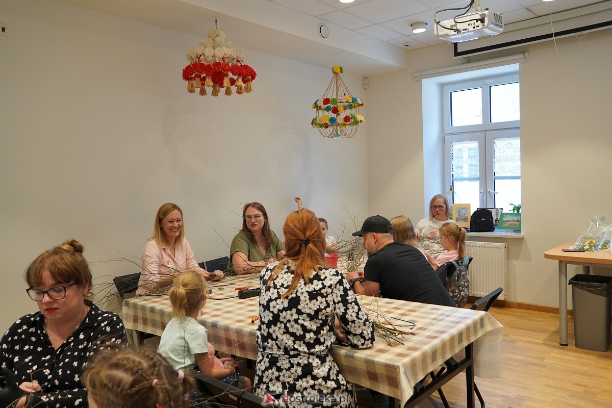 „Niedziela w Muzeum” pod hasłem „Wianki na drzwi” - zdjęcie #36 - eOstroleka.pl