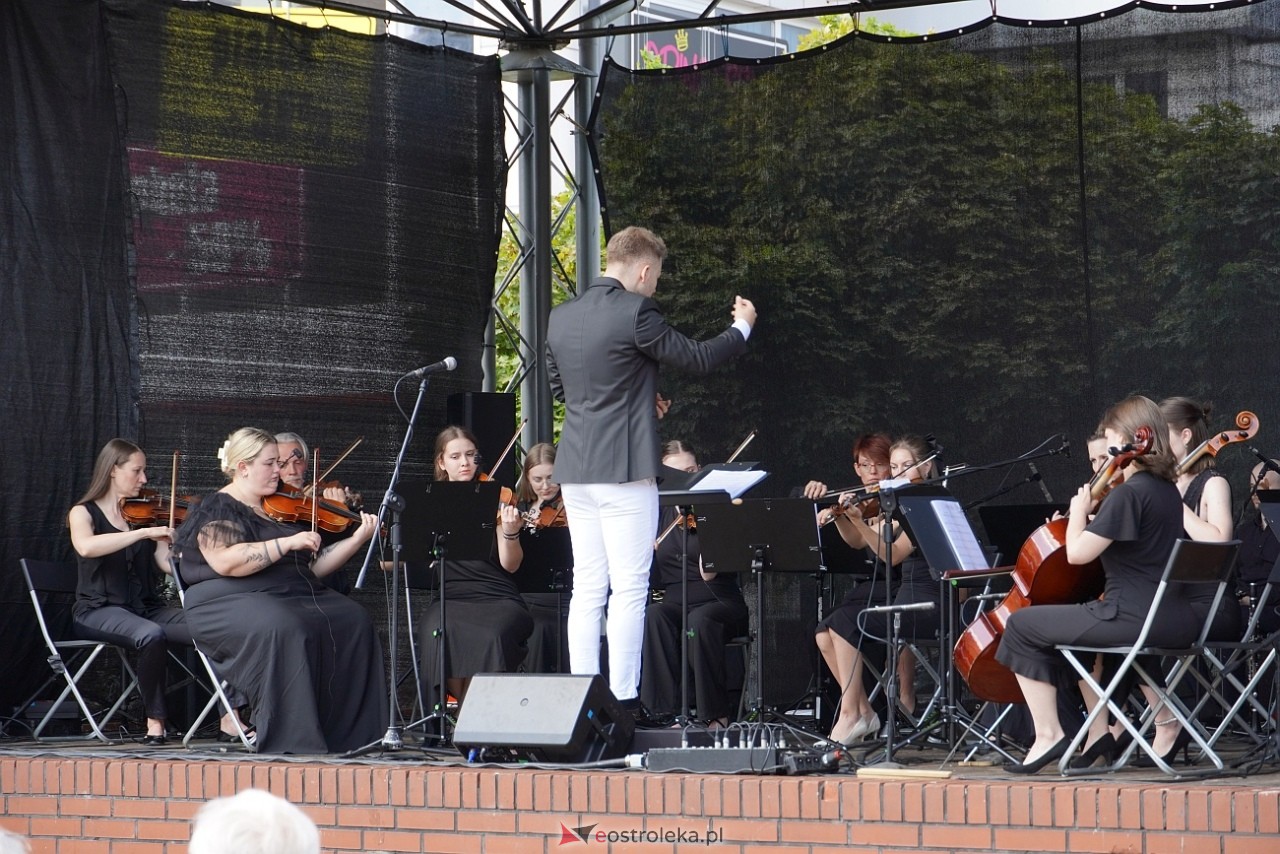 Ostrołęcka Orkiestra Kameralna swojemu miastu [9.06.2024] - zdjęcie #10 - eOstroleka.pl