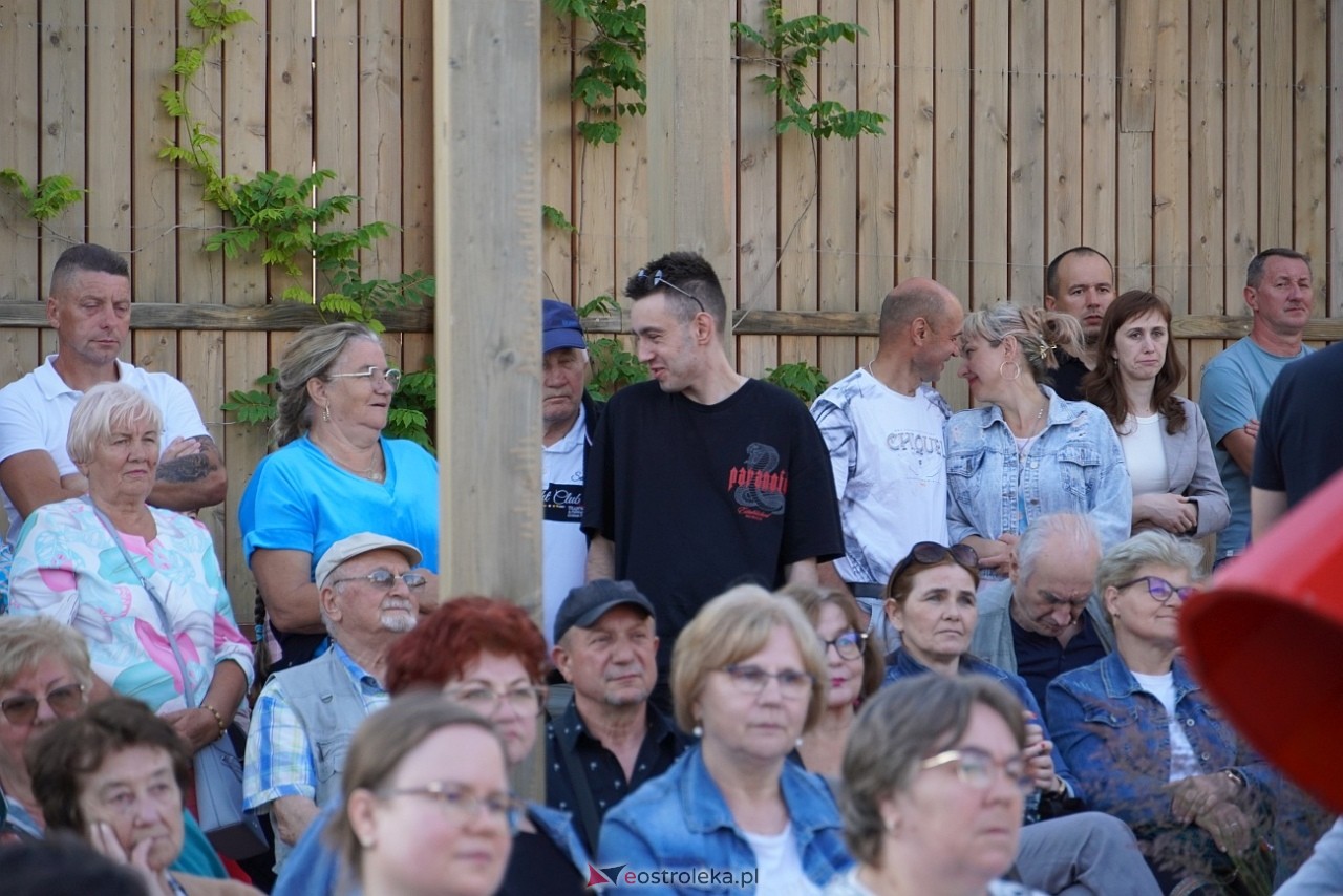 „Muzyczne Lato w Tężni”: Robert Prusiński Accordion Show [9.06.2024] - zdjęcie #67 - eOstroleka.pl