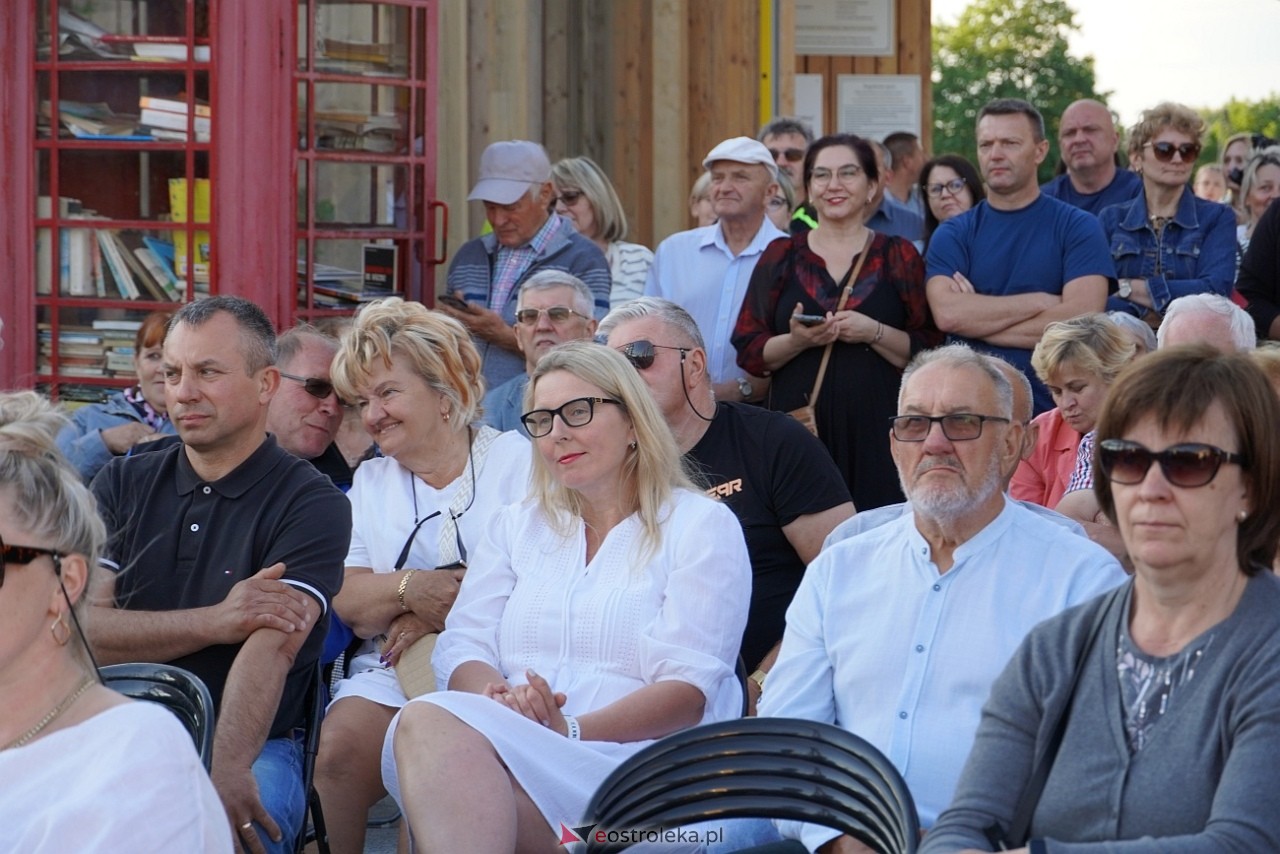 „Muzyczne Lato w Tężni”: Robert Prusiński Accordion Show [9.06.2024] - zdjęcie #48 - eOstroleka.pl