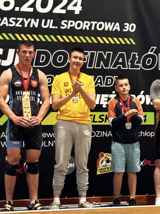 Mistrzostwa Mazowsza w podnoszeniu ciężarów - zdjęcie #4 - eOstroleka.pl