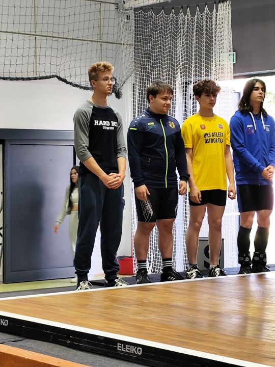 Mistrzostwa Mazowsza w podnoszeniu ciężarów - zdjęcie #2 - eOstroleka.pl