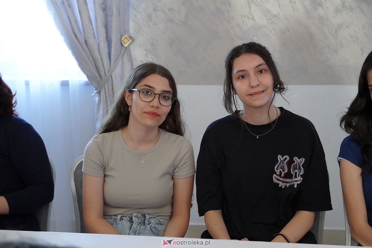 Erasmus Plus - wizyta uczniów z Rumunii i Turcji w III LO w Ostrołęce - zdjęcie #52 - eOstroleka.pl