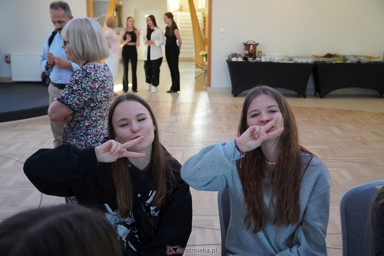 Erasmus Plus - wizyta uczniów z Rumunii i Turcji w III LO w Ostrołęce - zdjęcie #44 - eOstroleka.pl