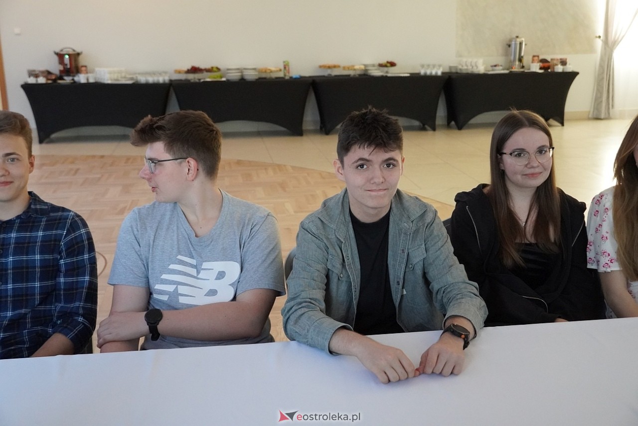 Erasmus Plus - wizyta uczniów z Rumunii i Turcji w III LO w Ostrołęce - zdjęcie #42 - eOstroleka.pl