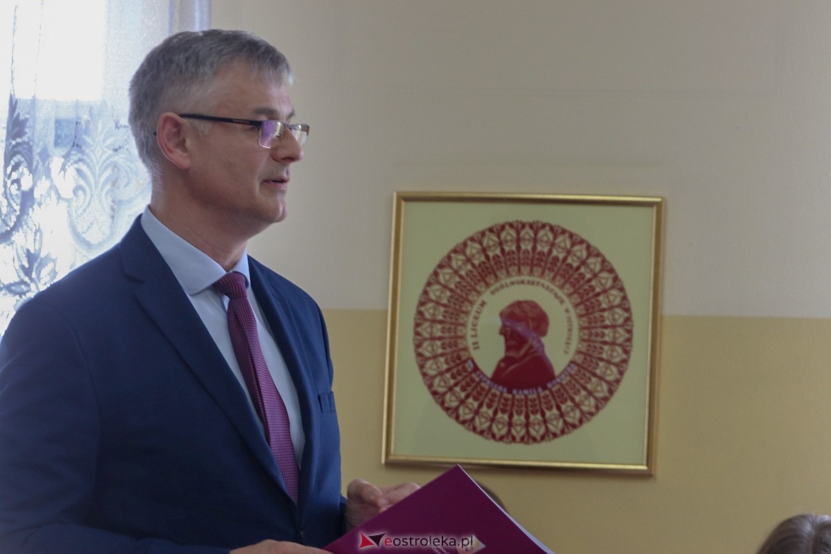Czytanie Norwida w II LO w Ostrołęce [12.06.2024] - zdjęcie #10 - eOstroleka.pl
