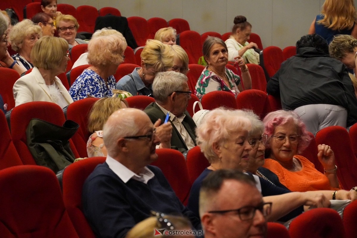 Ostrołęcki Uniwersytet Trzeciego Wieku żegna kolejny rok akademicki [12.06.2024] - zdjęcie #62 - eOstroleka.pl