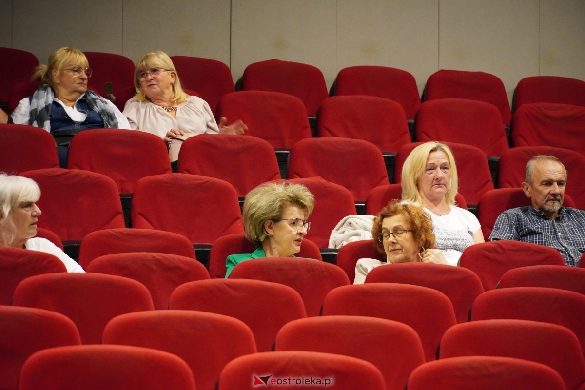 Ostrołęcki Uniwersytet Trzeciego Wieku żegna kolejny rok akademicki [12.06.2024] - zdjęcie #52 - eOstroleka.pl