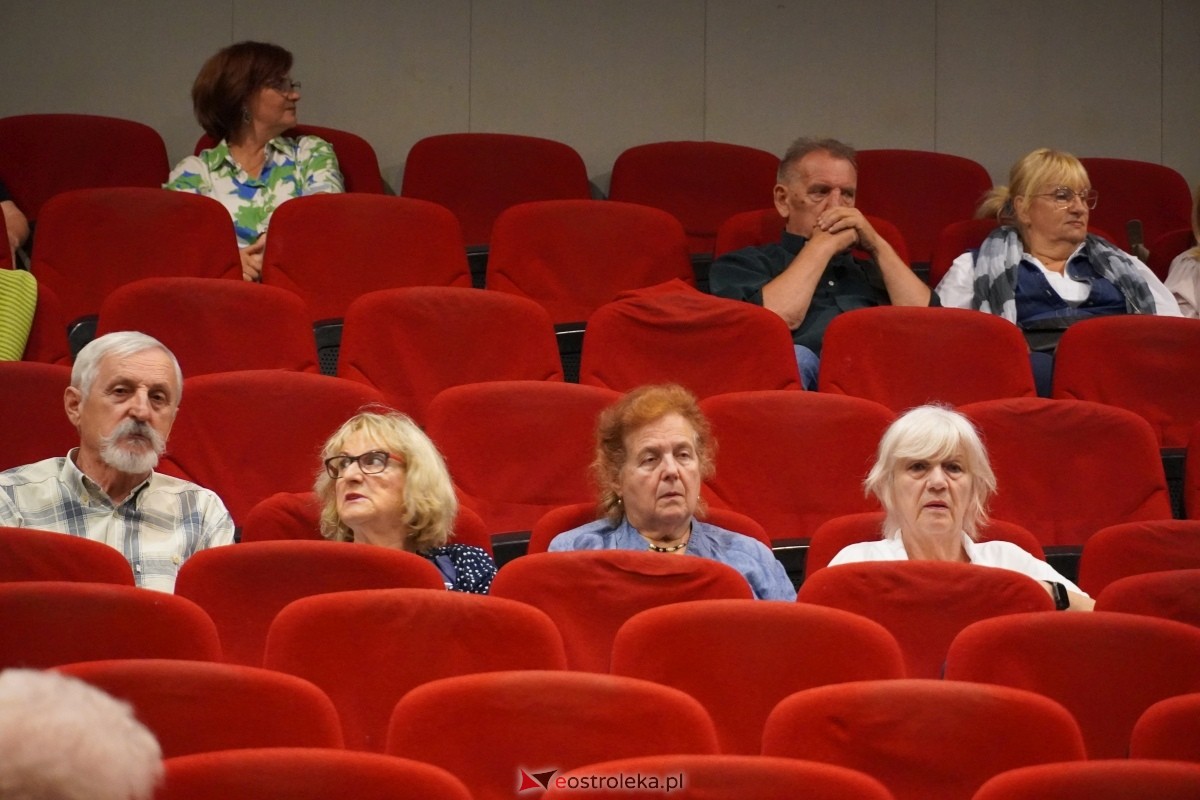 Ostrołęcki Uniwersytet Trzeciego Wieku żegna kolejny rok akademicki [12.06.2024] - zdjęcie #51 - eOstroleka.pl