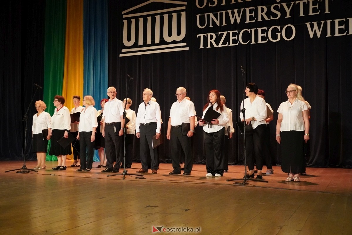 Ostrołęcki Uniwersytet Trzeciego Wieku żegna kolejny rok akademicki [12.06.2024] - zdjęcie #47 - eOstroleka.pl