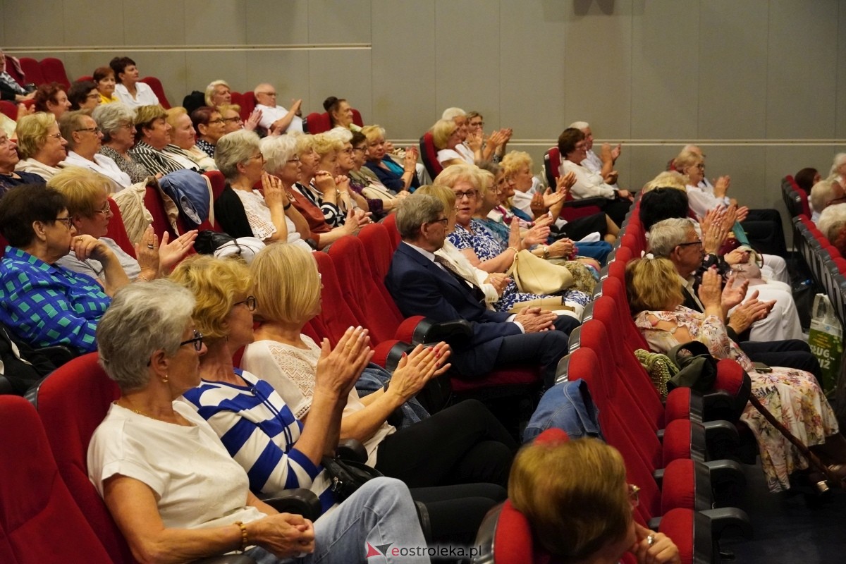 Ostrołęcki Uniwersytet Trzeciego Wieku żegna kolejny rok akademicki [12.06.2024] - zdjęcie #24 - eOstroleka.pl