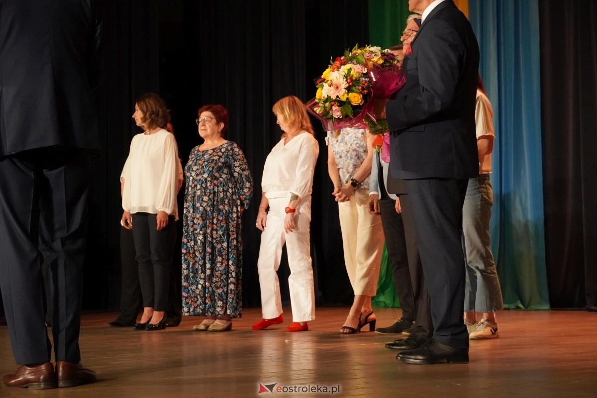 Ostrołęcki Uniwersytet Trzeciego Wieku żegna kolejny rok akademicki [12.06.2024] - zdjęcie #17 - eOstroleka.pl