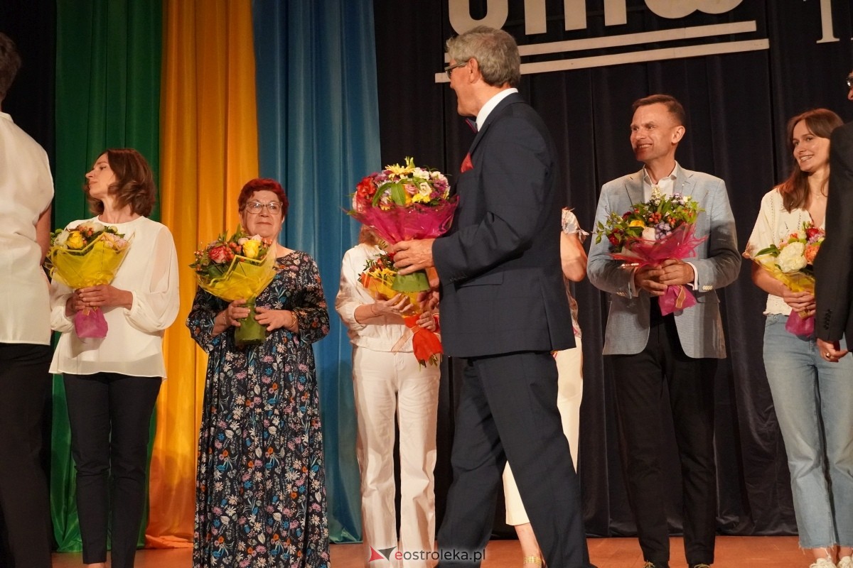 Ostrołęcki Uniwersytet Trzeciego Wieku żegna kolejny rok akademicki [12.06.2024] - zdjęcie #8 - eOstroleka.pl
