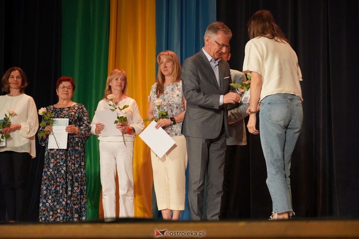 Ostrołęcki Uniwersytet Trzeciego Wieku żegna kolejny rok akademicki [12.06.2024] - zdjęcie #108 - eOstroleka.pl