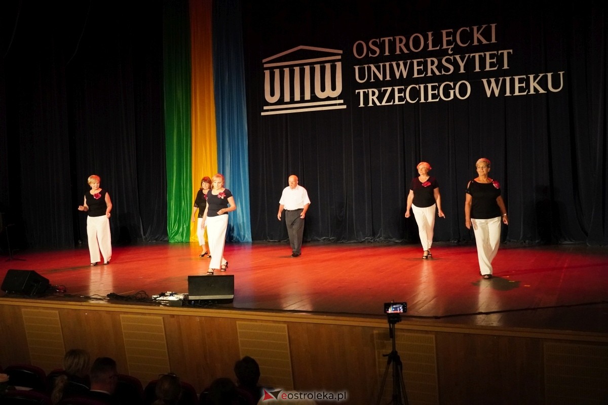 Ostrołęcki Uniwersytet Trzeciego Wieku żegna kolejny rok akademicki [12.06.2024] - zdjęcie #93 - eOstroleka.pl