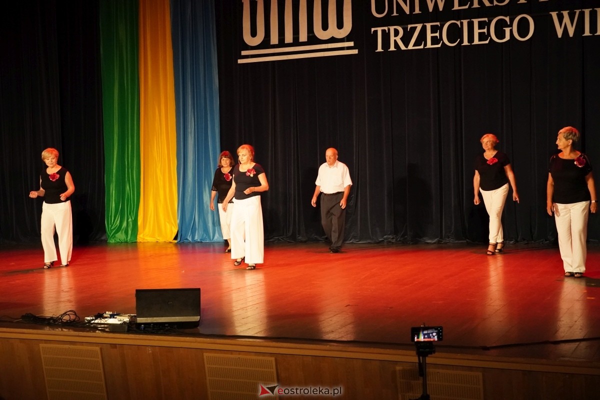 Ostrołęcki Uniwersytet Trzeciego Wieku żegna kolejny rok akademicki [12.06.2024] - zdjęcie #91 - eOstroleka.pl