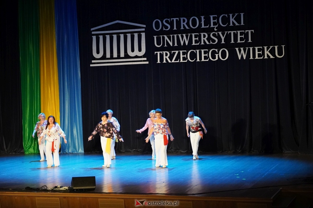 Ostrołęcki Uniwersytet Trzeciego Wieku żegna kolejny rok akademicki [12.06.2024] - zdjęcie #75 - eOstroleka.pl